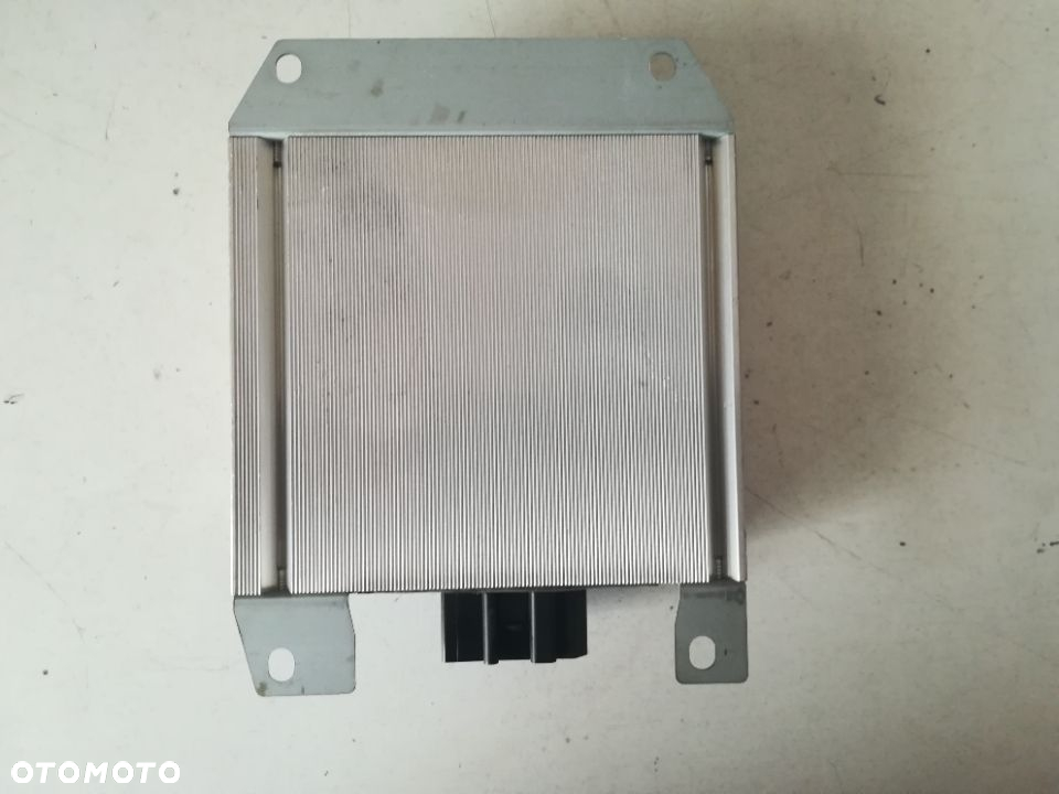 WZMACNIACZ AUDIO AUDI A4 B7 8E9035223 - 3