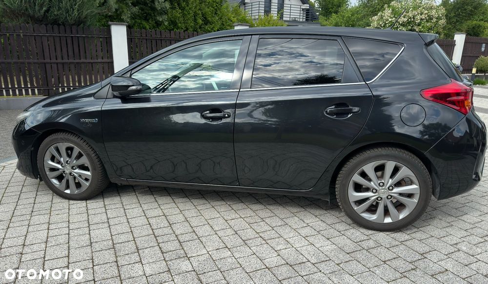Toyota Auris 1.8 HSD Luna - 3