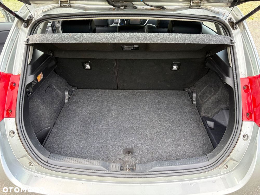 Toyota Auris 1.8 HSD Prestige NAVI - 16
