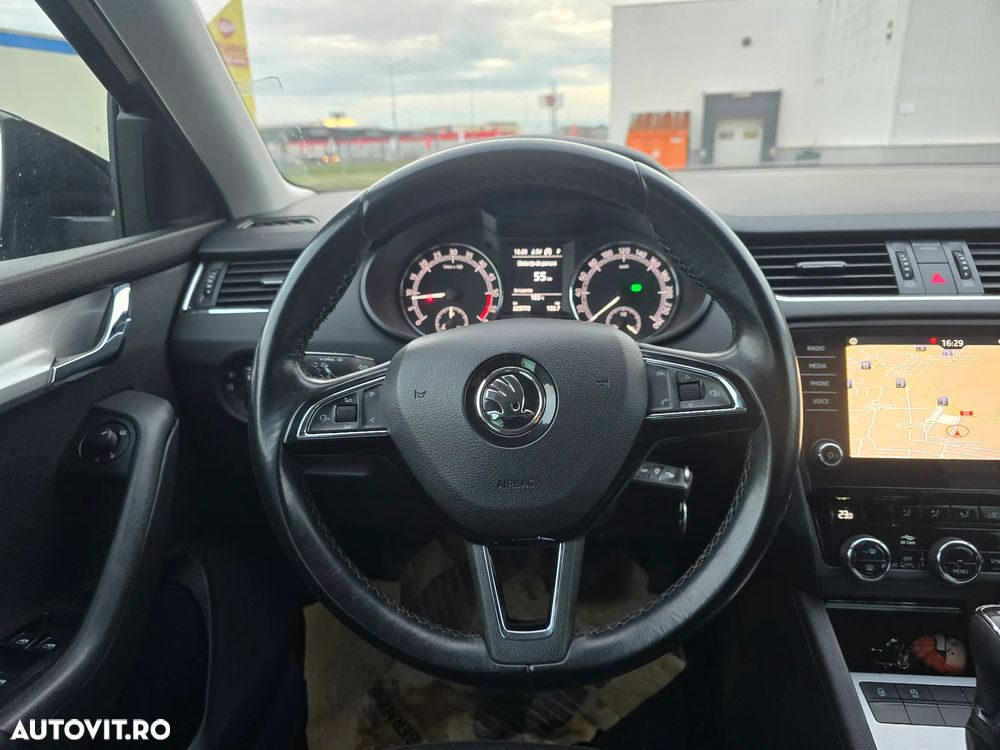 Skoda Octavia 2.0 TDI DSG Clever - 13