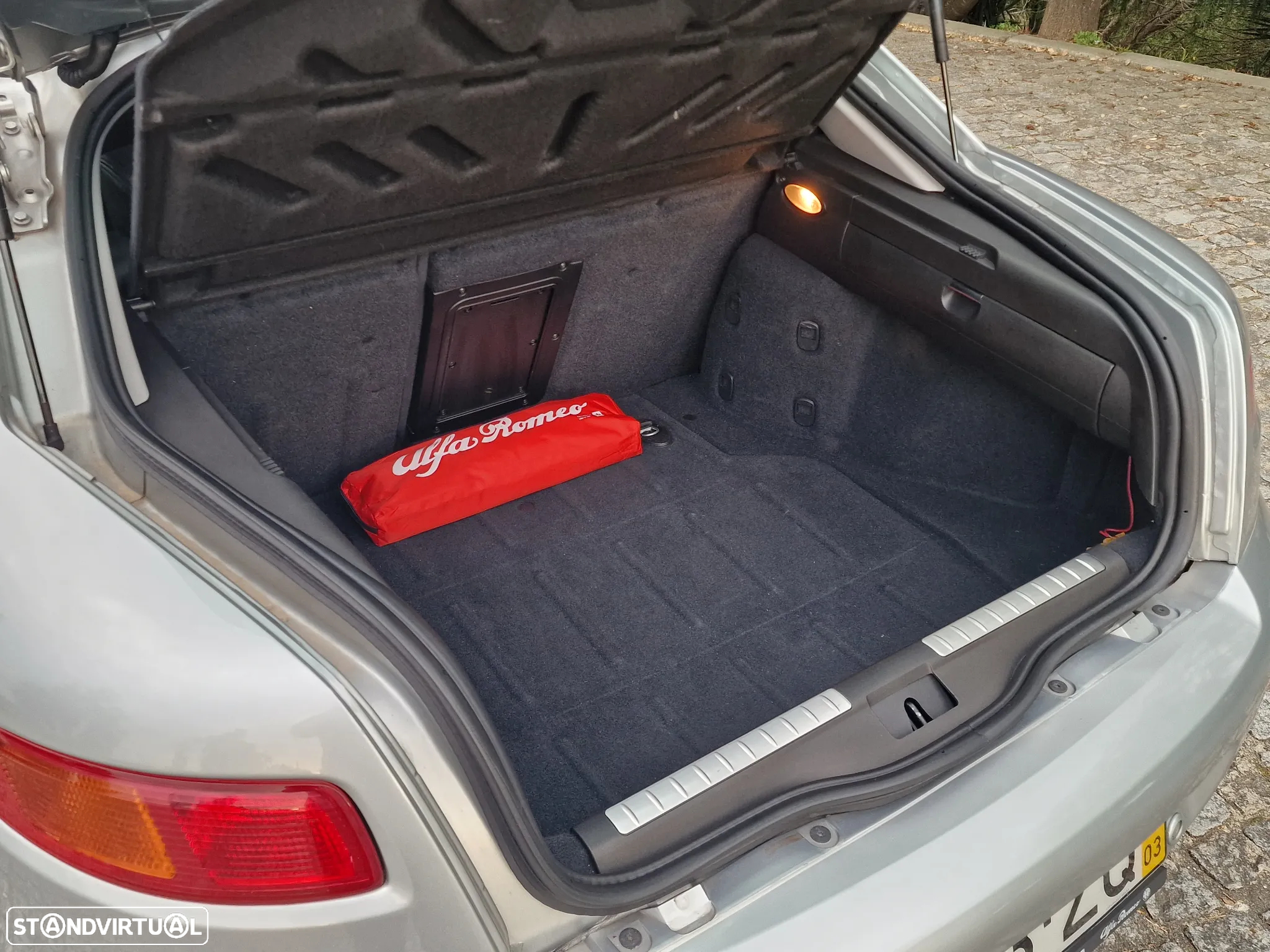 Alfa Romeo GT 1.9 JTD M-JET - 39