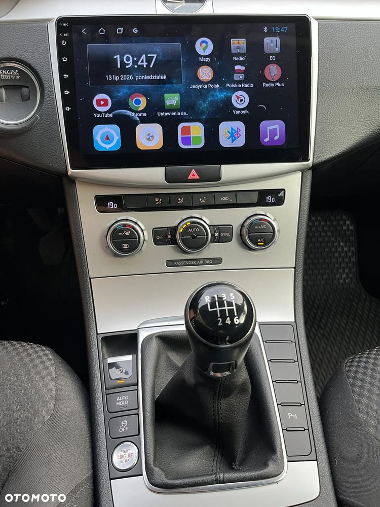 Volkswagen Passat - 8