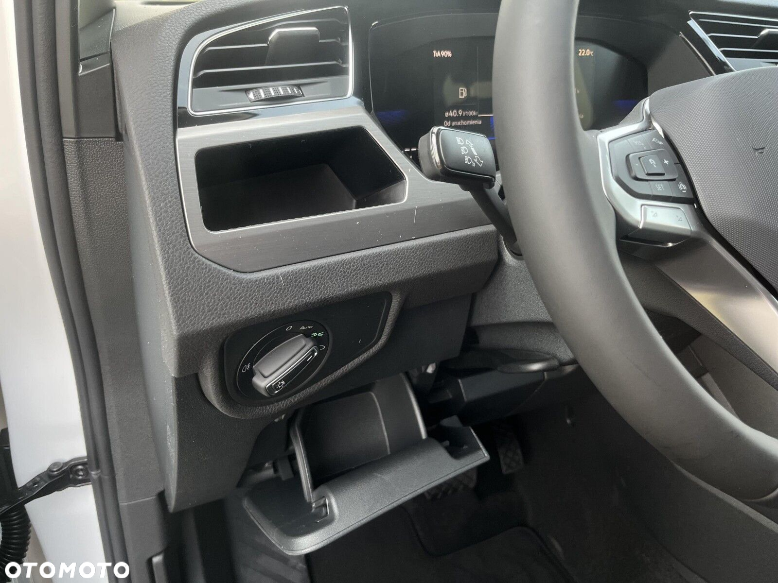 Volkswagen Touran - 36