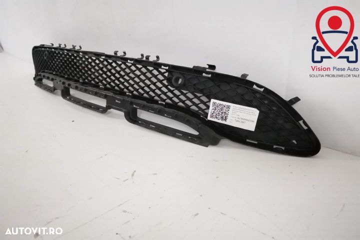 Grila Centrala Inferioara Fata Cu Senzori Originala In Stare Buna Merc - 3