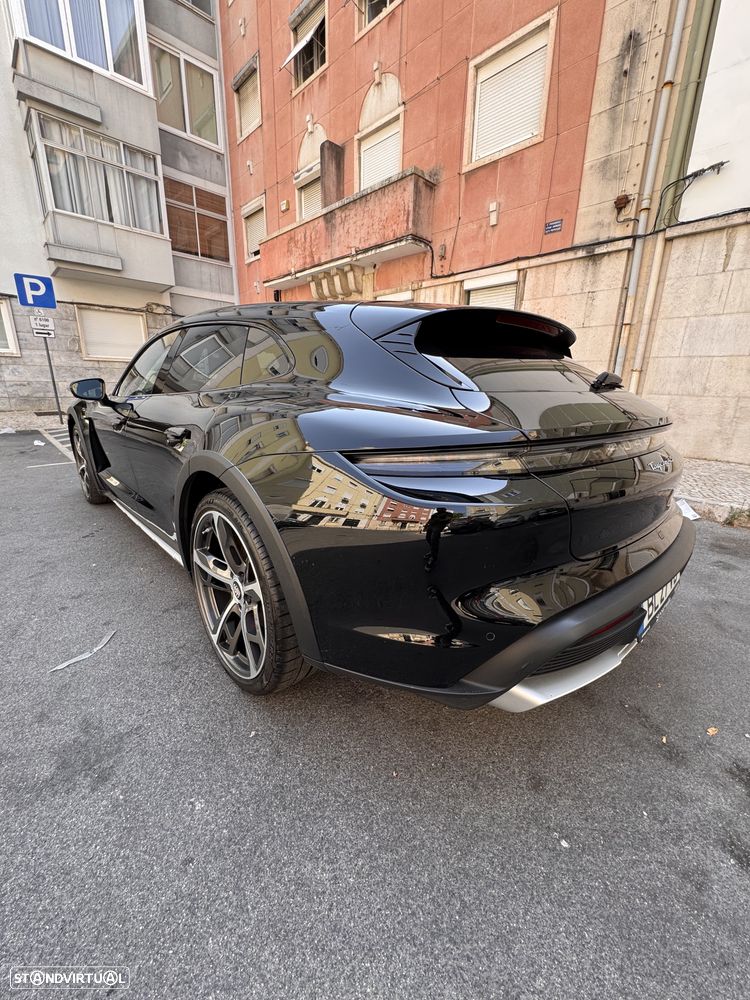 Porsche Taycan Cross Turismo 4S - 3