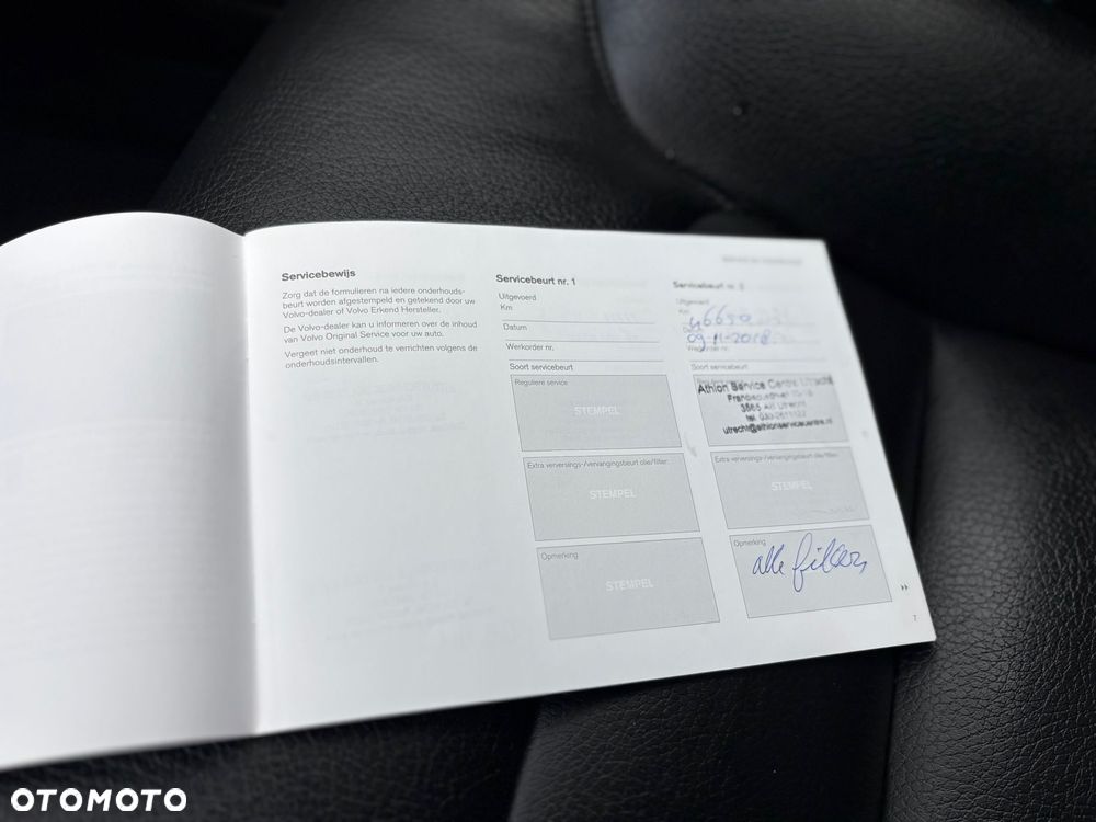 Volvo V90 D4 AWD Geartronic Momentum - 26