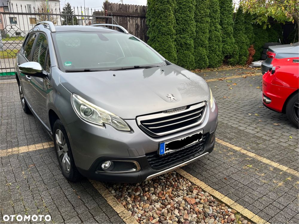 Peugeot 2008 1.2 Pure Tech Style - 1