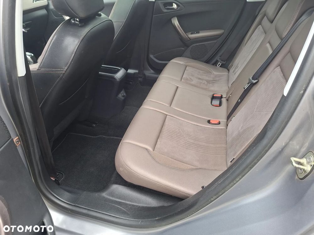 Peugeot 2008 120 VTI Allure - 13