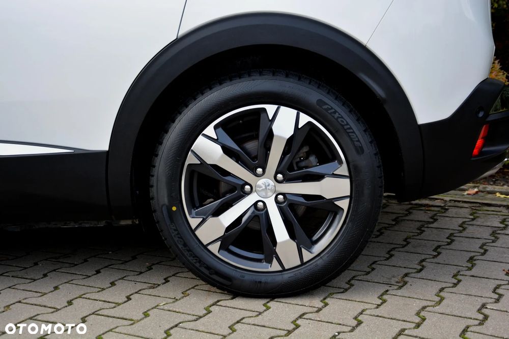 Peugeot 3008 Plug-In Hybrid4 300 e-EAT8 GT - 18