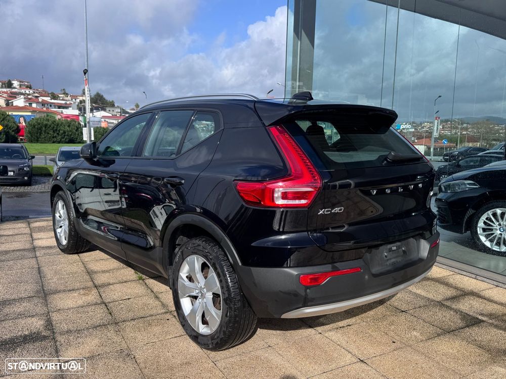 Volvo XC 40 1.5 T3 Momentum - 5