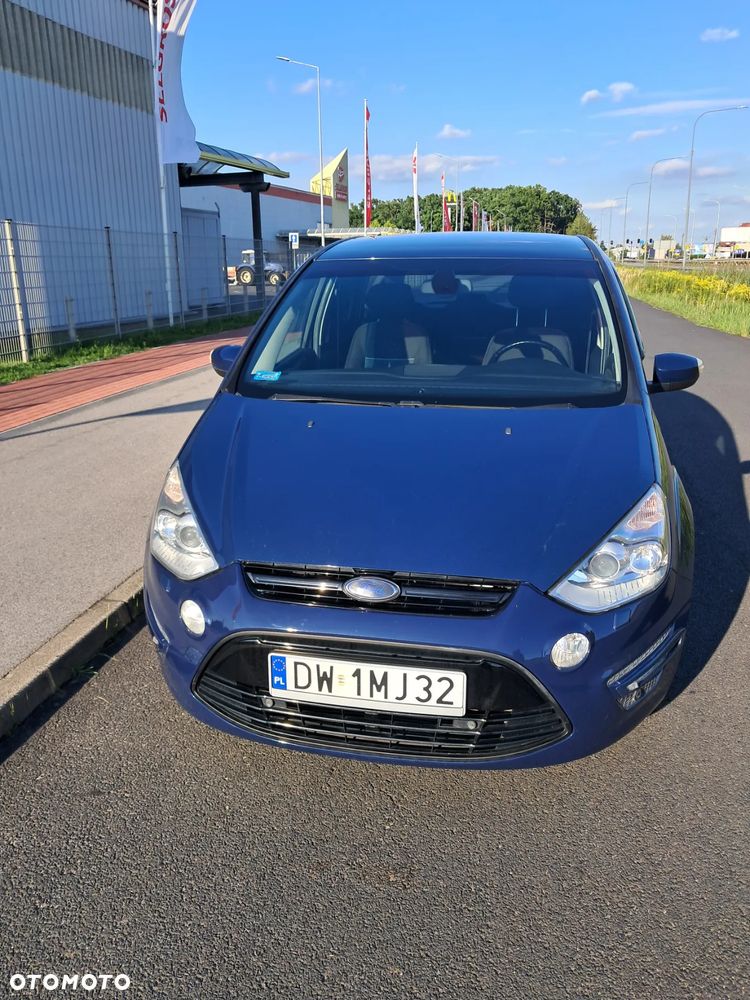 Ford S-Max - 11