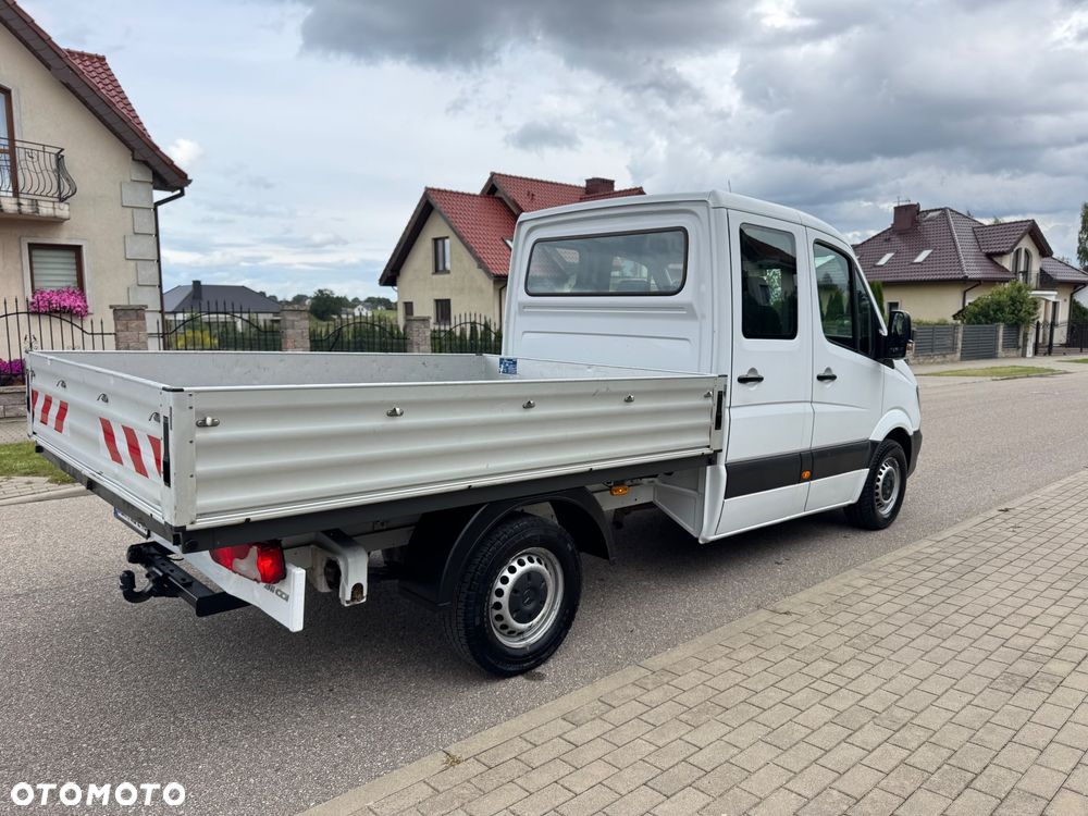 Mercedes-Benz Sprinter - 11