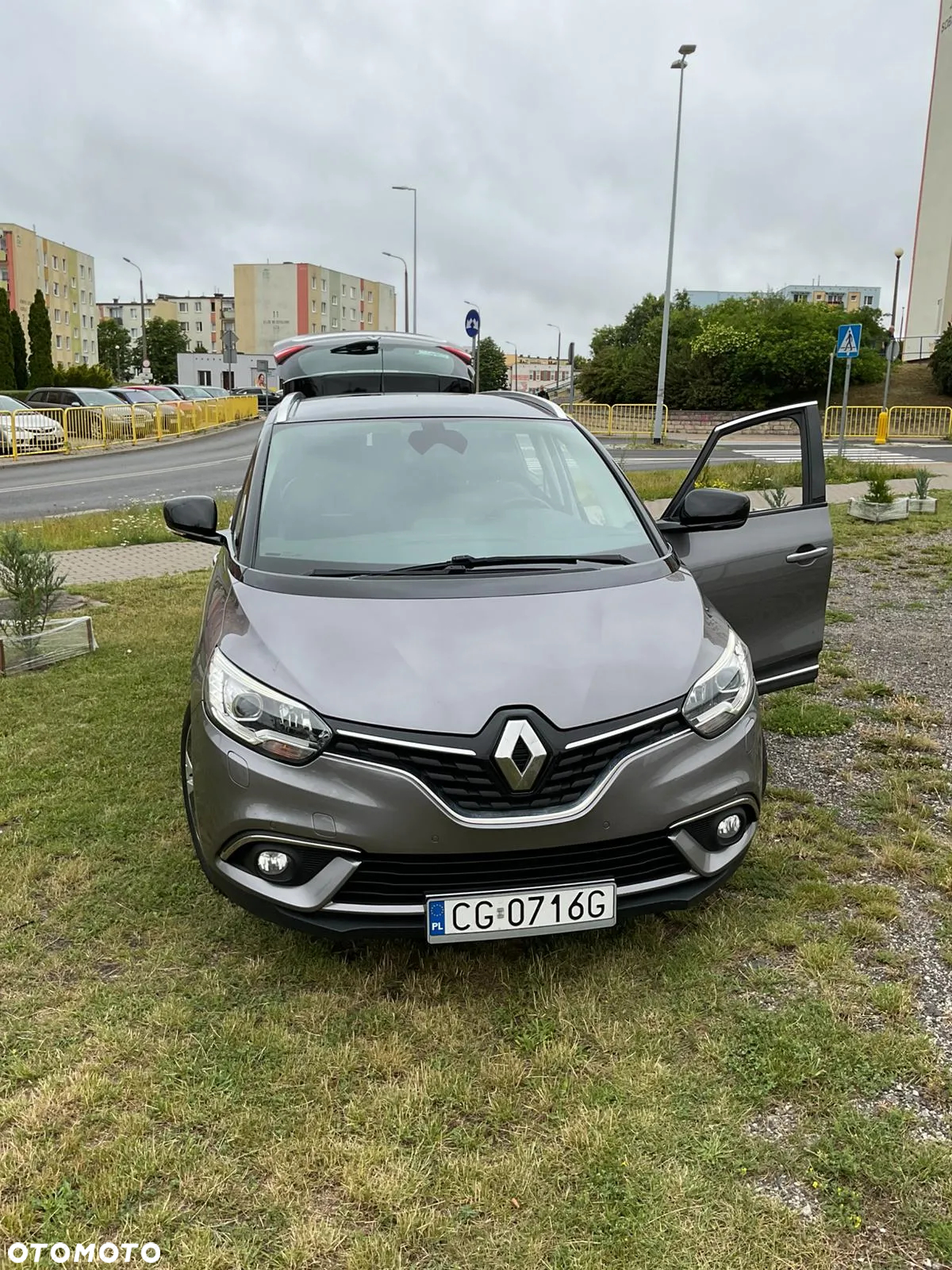 Renault Scenic 1.6 dCi Energy Limited - 8