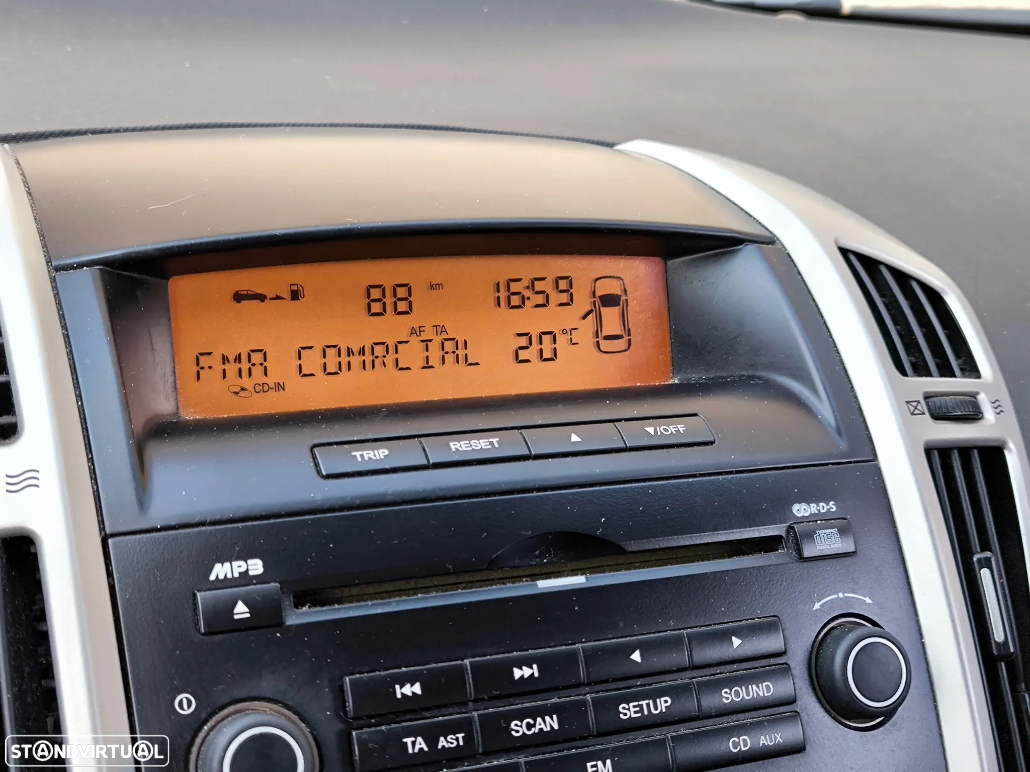 Kia Ceed - 13