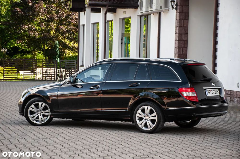 Mercedes-Benz Klasa C 180 T Kompressor Automatik Avantgarde - 26
