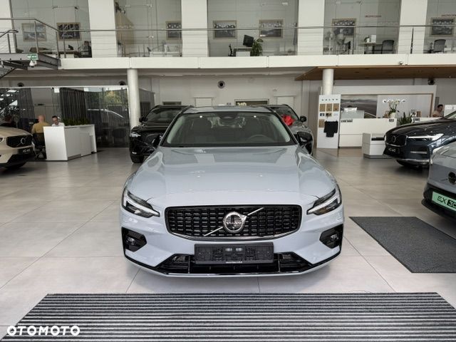 Volvo V60 B4 B Ultra Dark
