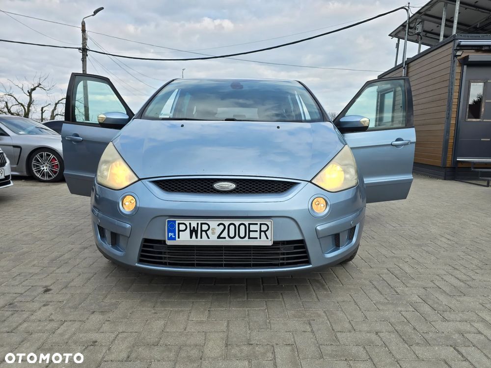Ford S-Max - 21