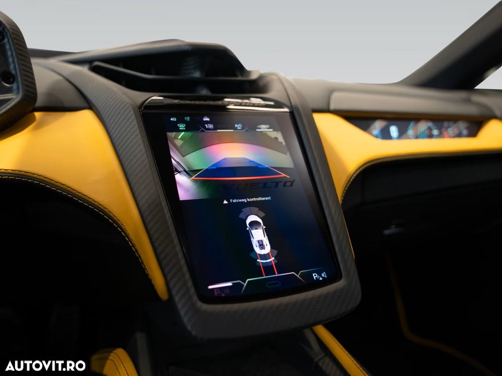 Lamborghini Revuelto - 26
