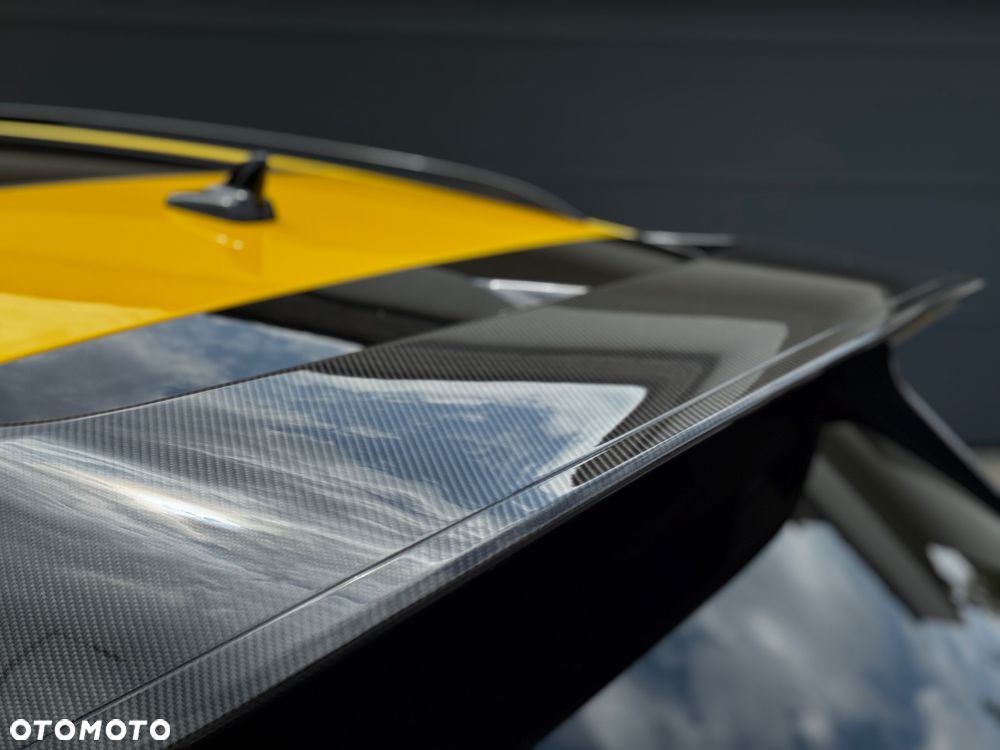 Bentley Bentayga Azure - 30