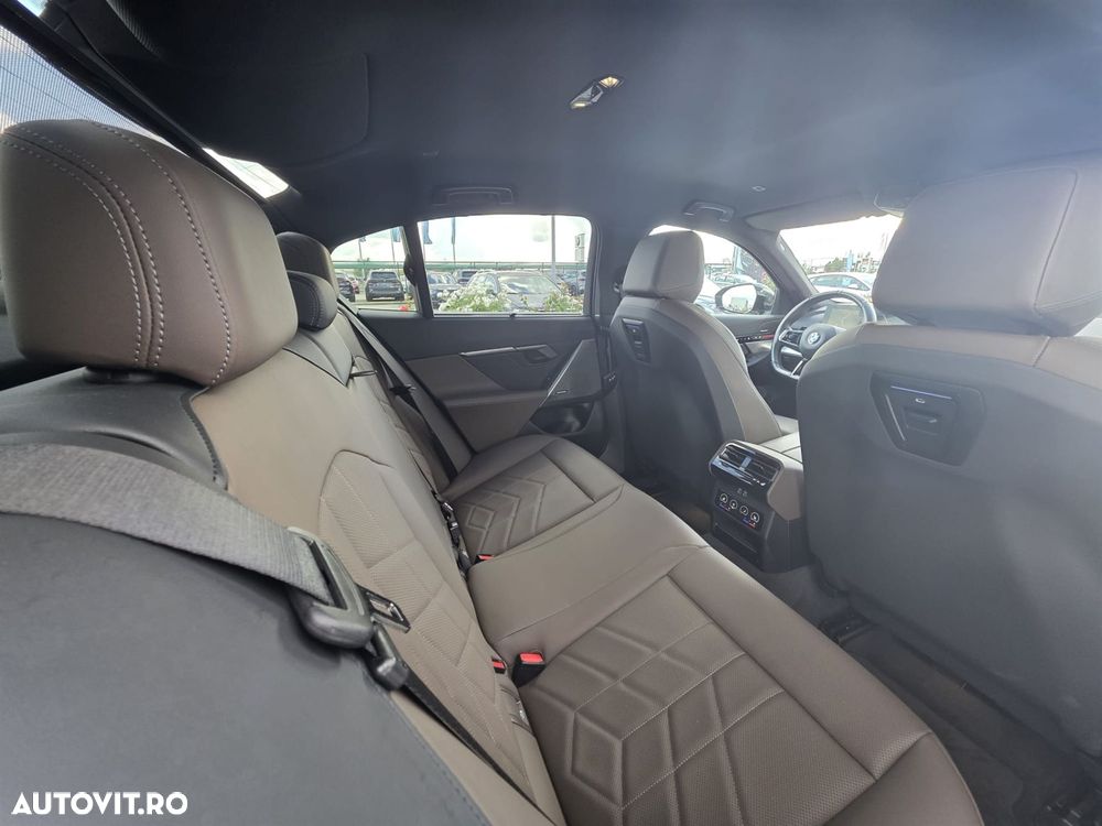 BMW Seria 5 520d xDrive AT MHEV - 23