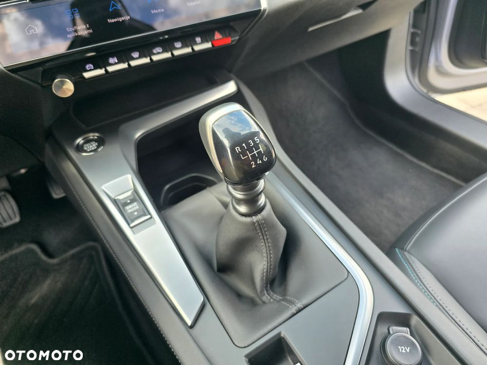 Peugeot 308 - 35
