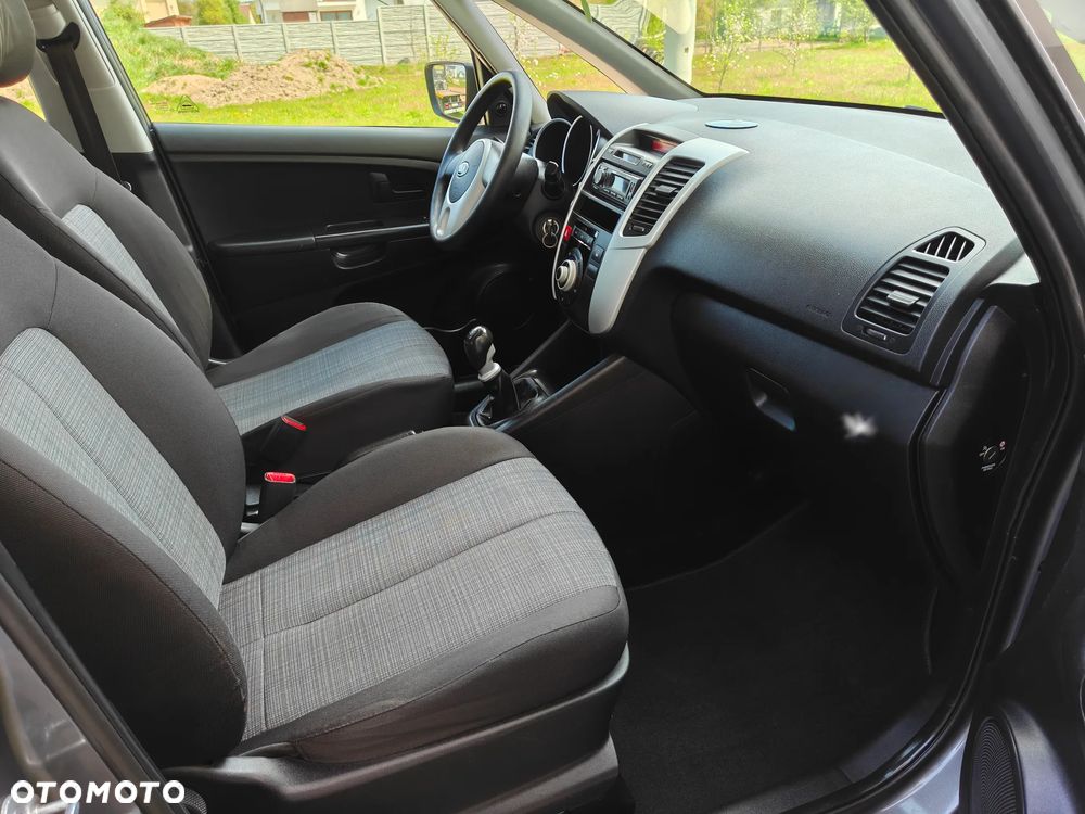Kia Venga 1.4 CVVT Fifa World Cup Edition - 20