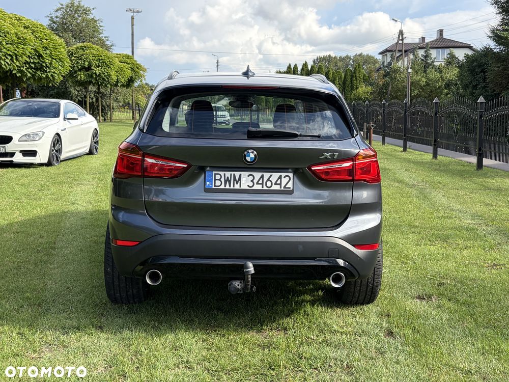 BMW X1 sDrive16d - 4