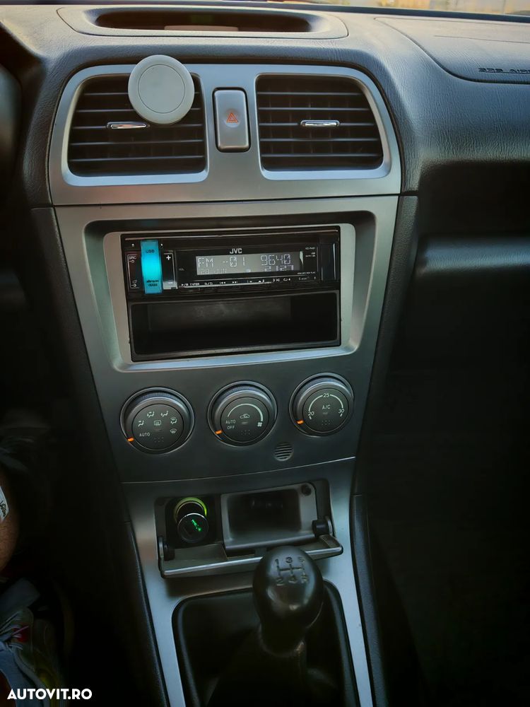 Subaru Impreza 1.5R - 24