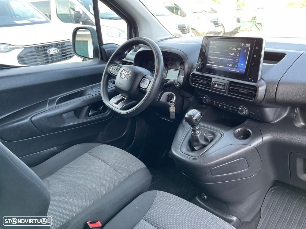 Toyota Proace PROACE CITY 1.5 D-4D (102CV) - 23