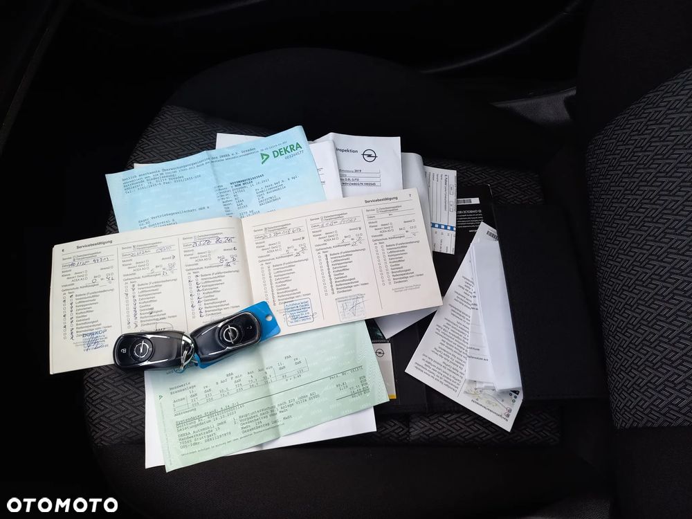 Opel Insignia 2.0 CDTI automatik Business Edition - 33