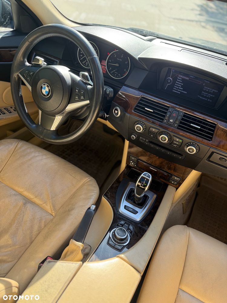 BMW Seria 5 530d Touring Edition Exclusive - 16