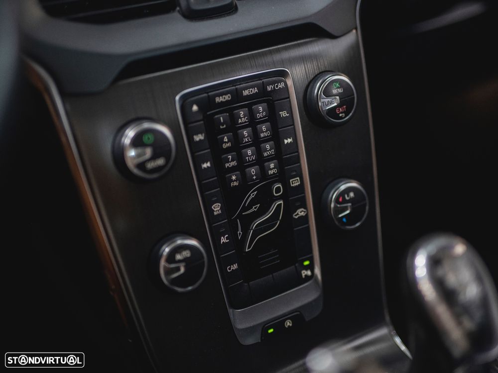 Volvo V40 D2 Kinetic - 21