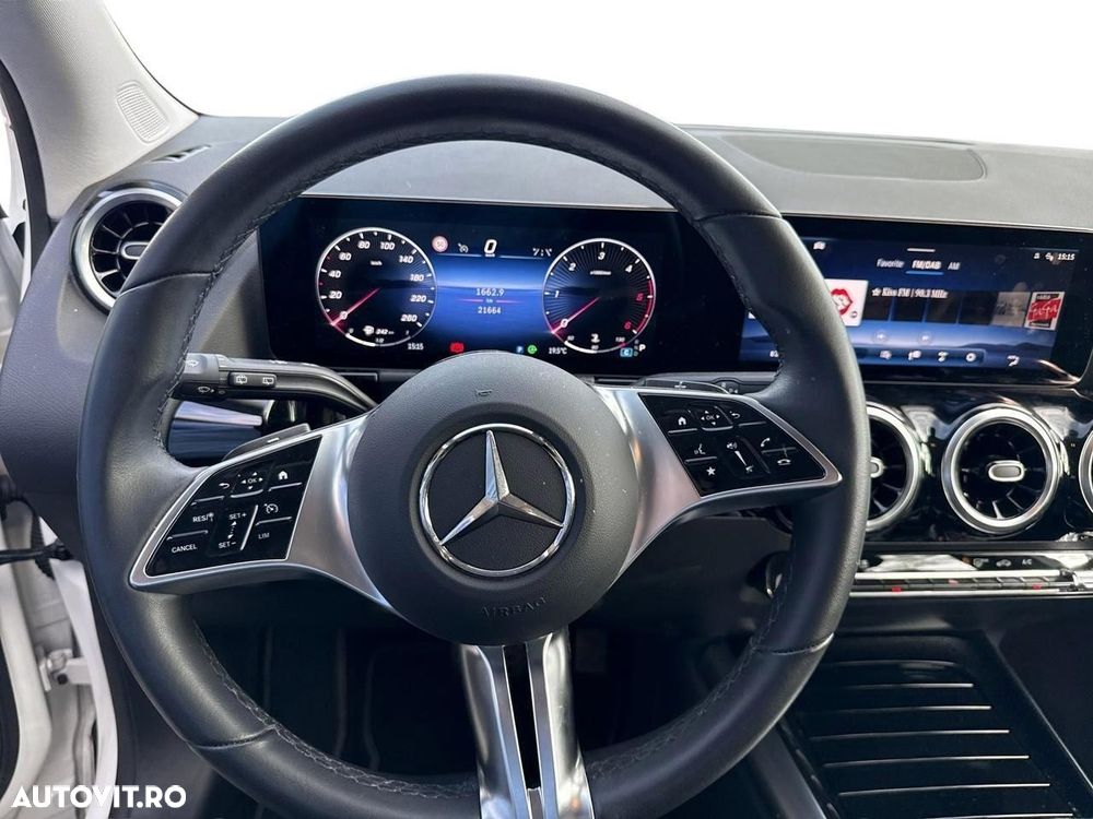 MERCEDES-BENZ GLA 2024 — imagine 10