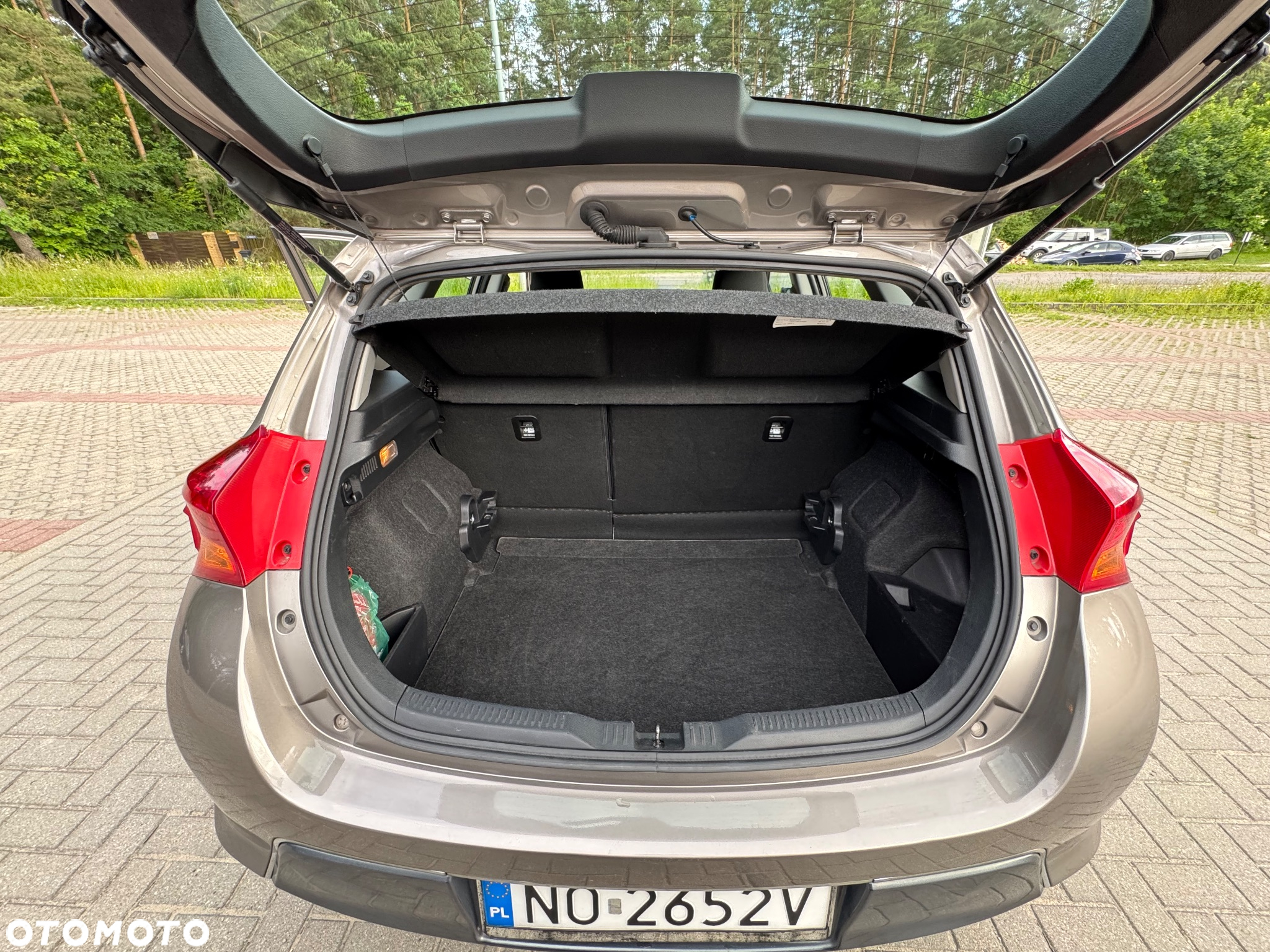 Toyota Auris 1.8 VVT-i Hybrid Automatik Comfort - 11