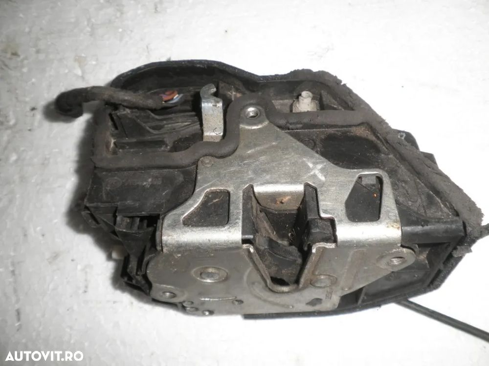Incuietoare / Broasca Stanga/ dreapta Fata BMW X5 e70, x6 e71 7202143, 7202146 - 5