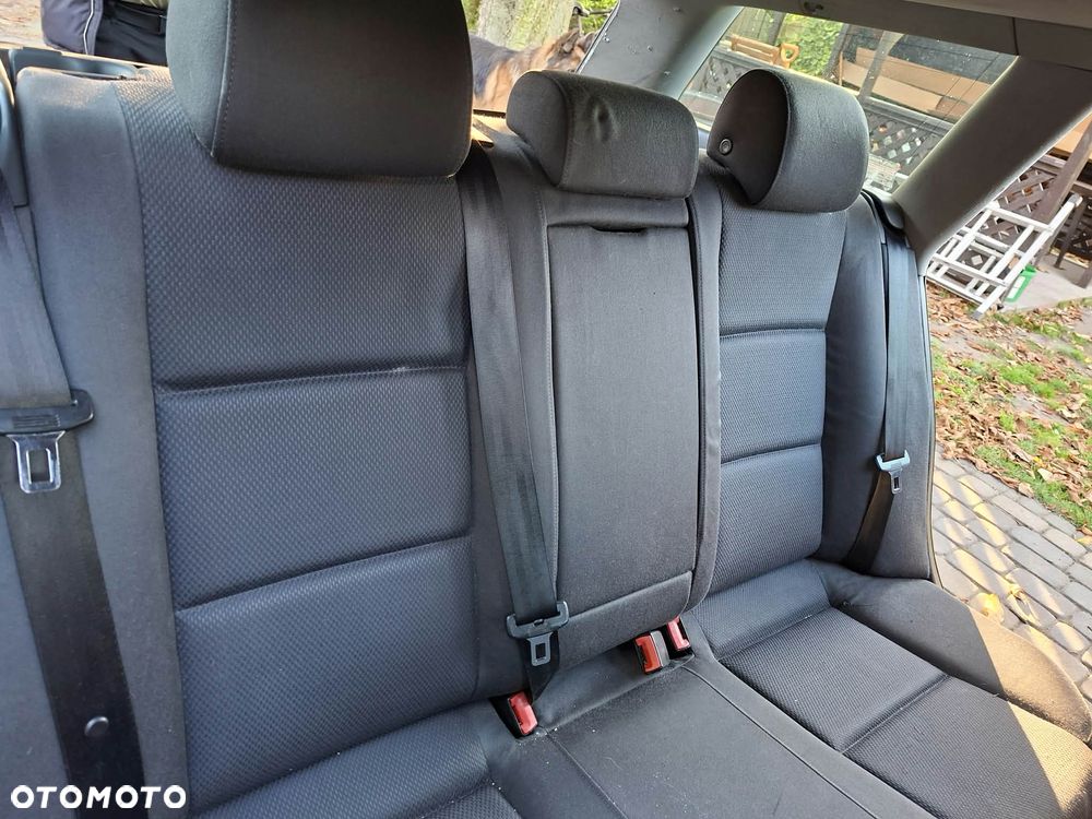 Audi A4 Avant - 10