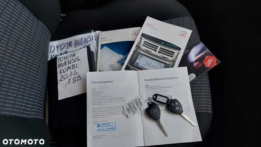 Toyota Avensis 1.8 Sol plus NAVI - 36