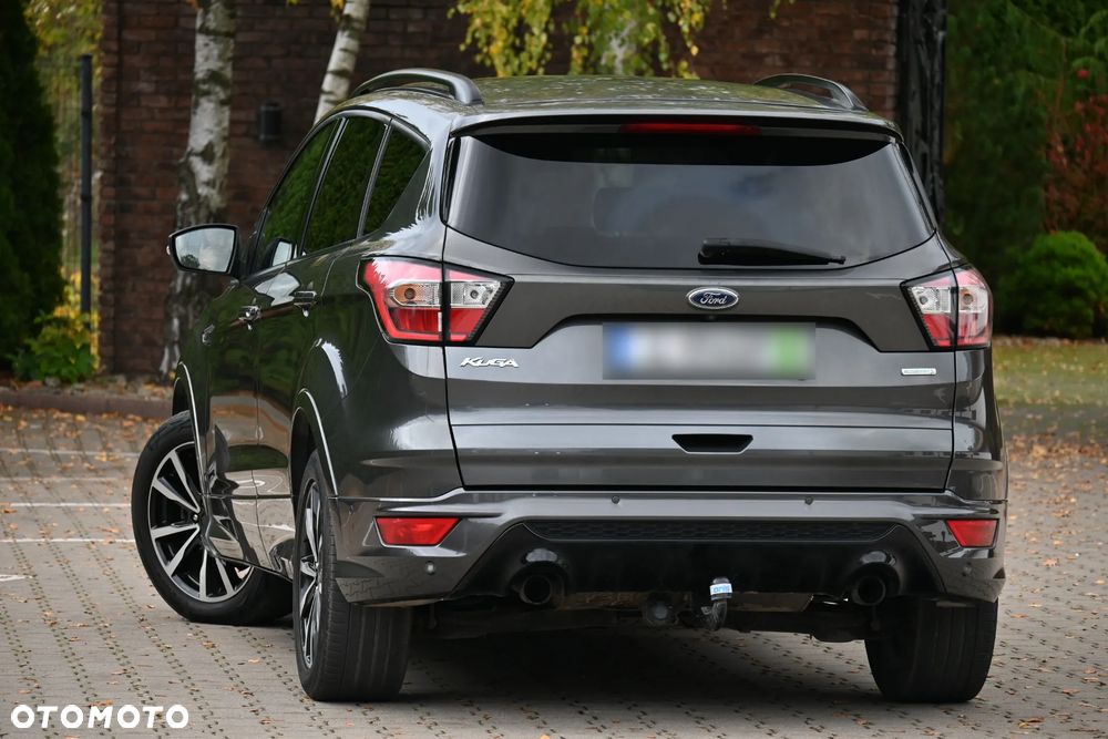 Ford Kuga 1.5 EcoBoost 2x4 ST-Line - 14