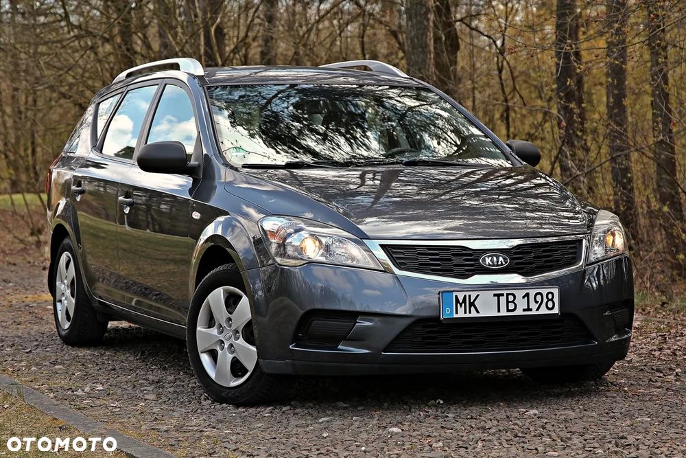 Kia Ceed 1.4 CVVT Attract - 4