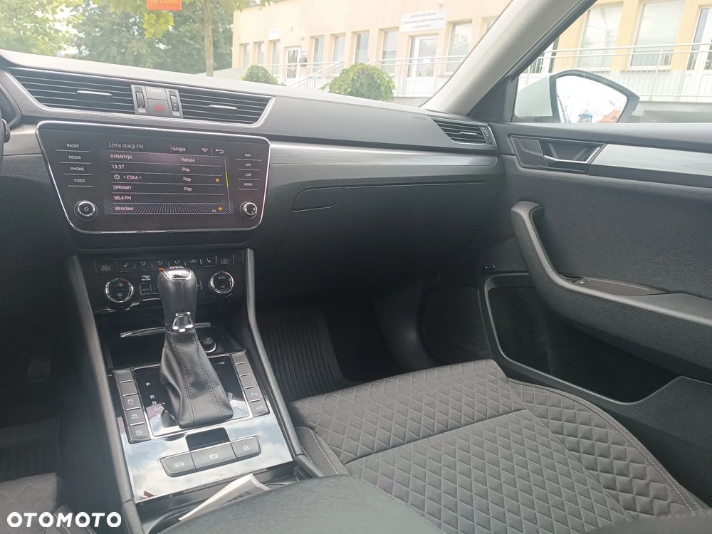 Skoda Superb 2.0 TDI 4x4 DSG Sportline - 25