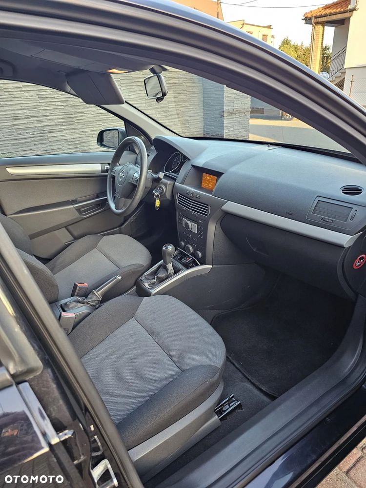 Opel Astra 1.6 - 8