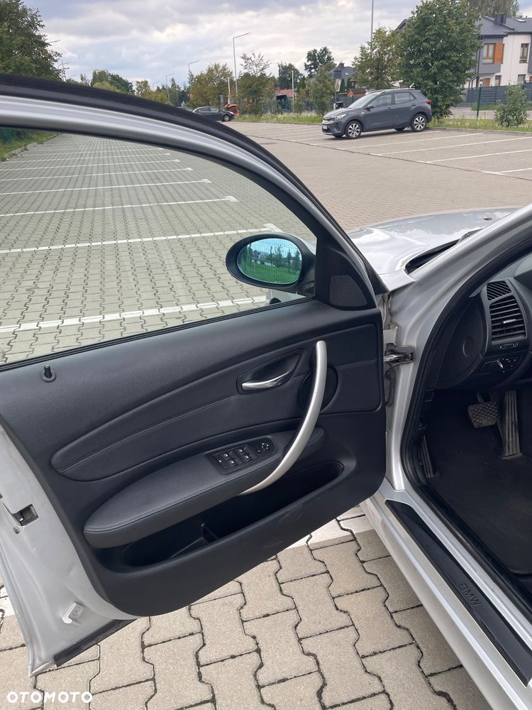 BMW Seria 1 - 21
