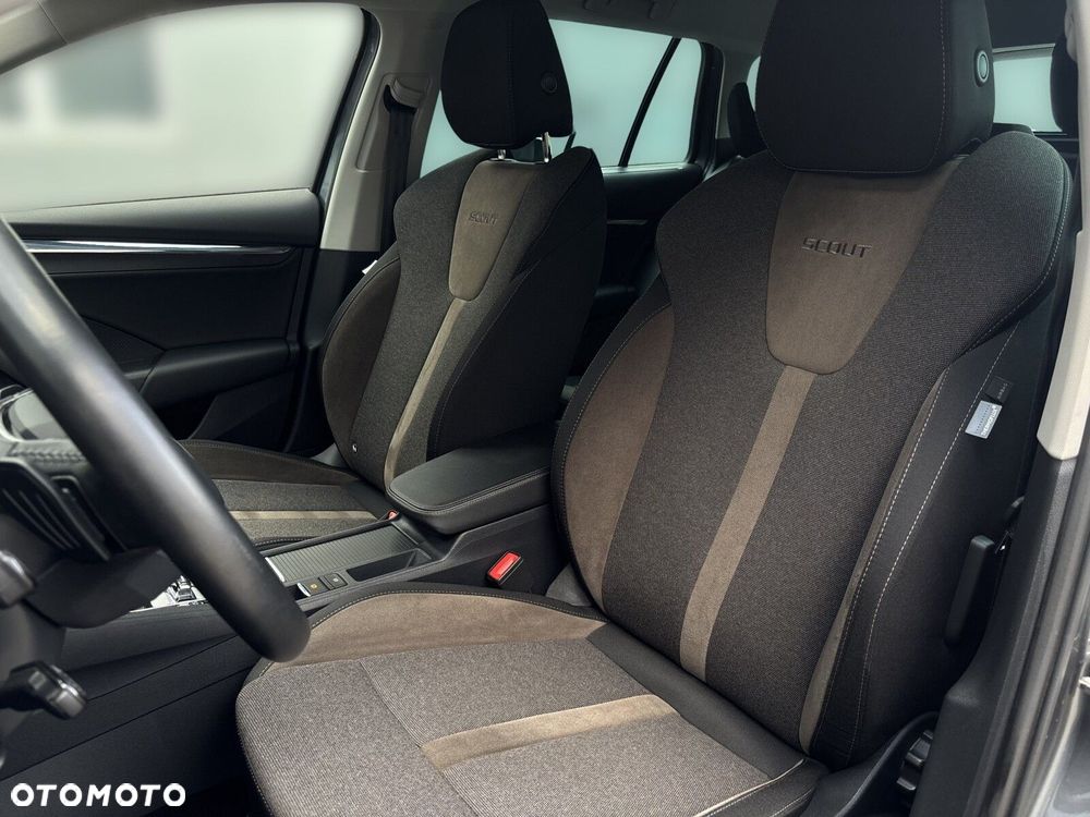 Skoda Octavia 2.0 TDI 4x4 Scout DSG - 14