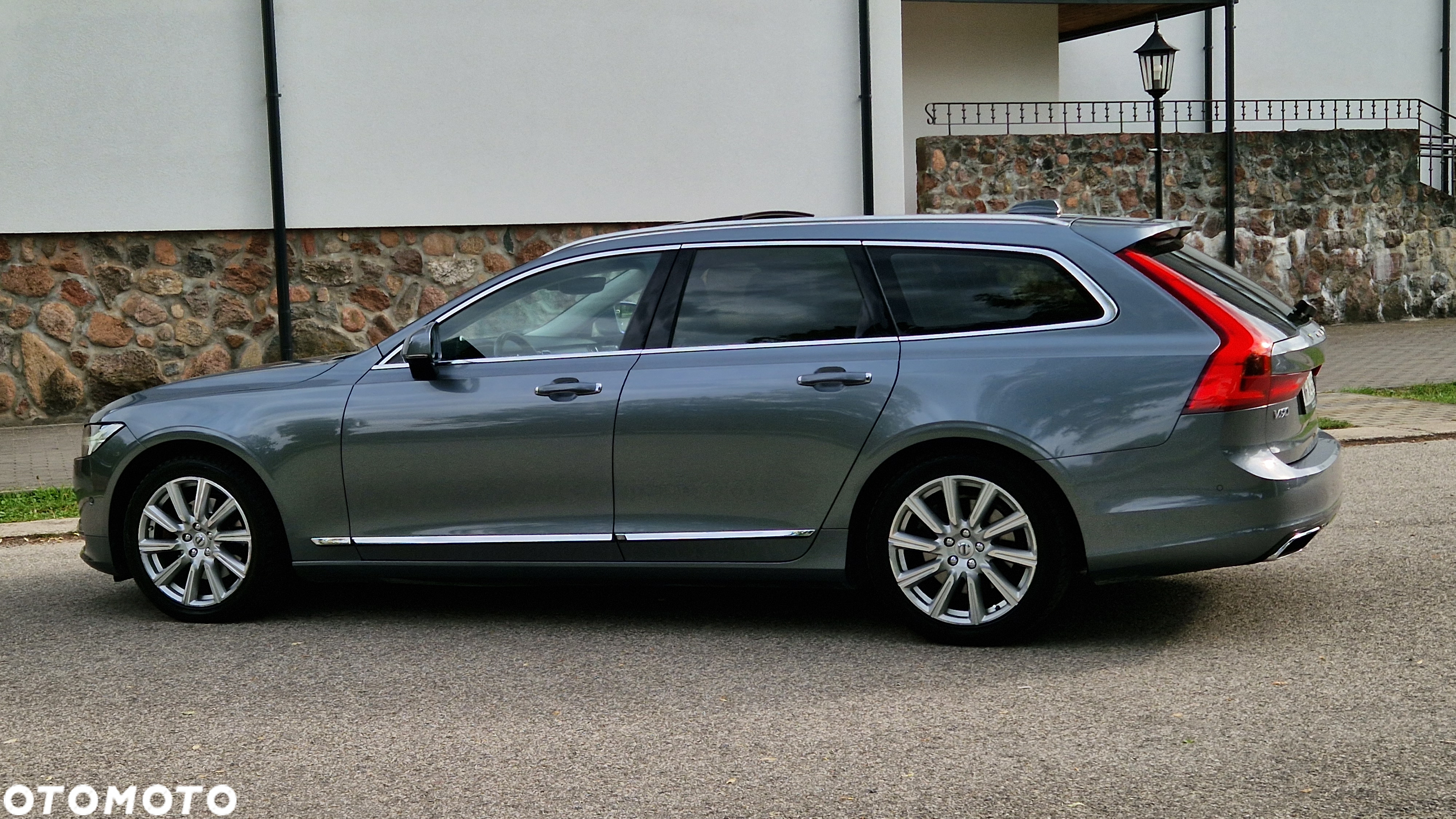 Volvo V90 D4 Inscription - 12