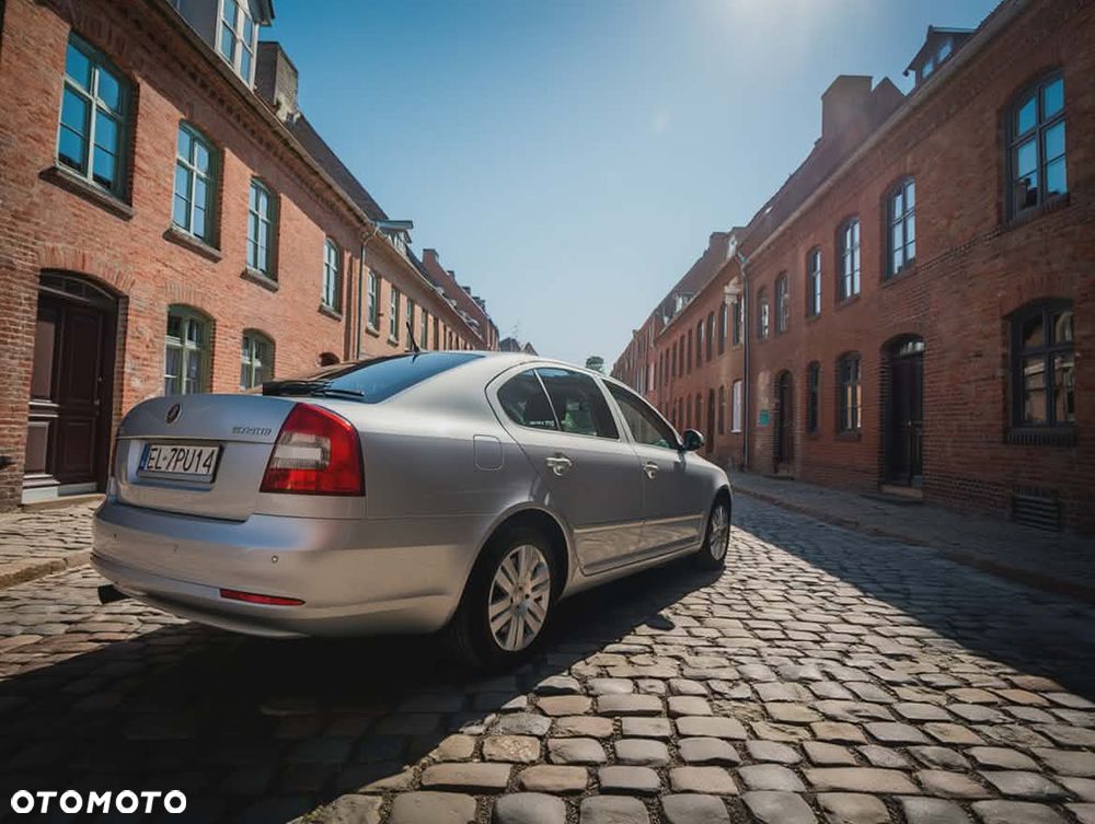 Skoda Octavia 1.4 TSI Ambiente - 3