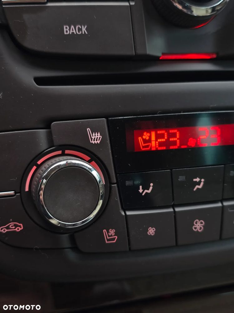 Opel Insignia 2.0 CDTI Sport 4x4 S&S - 31