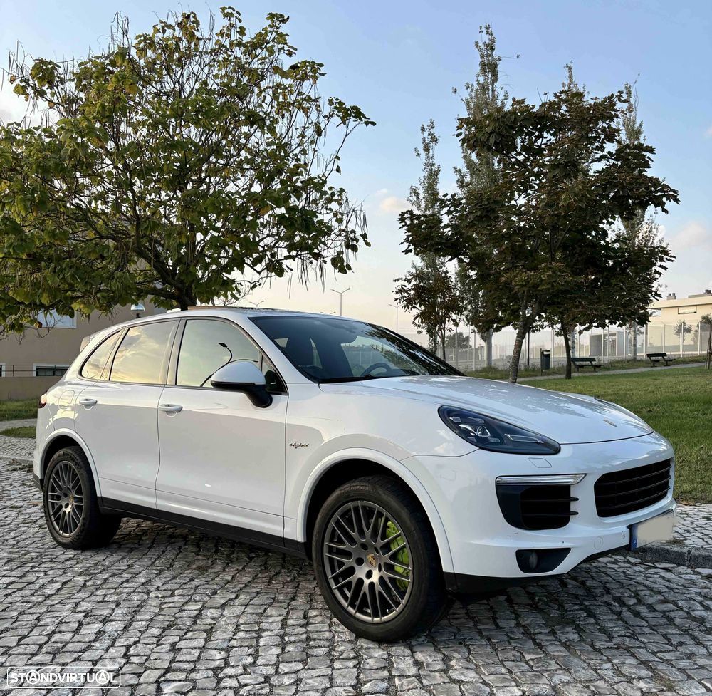 Porsche Cayenne S E-Hybrid - 17