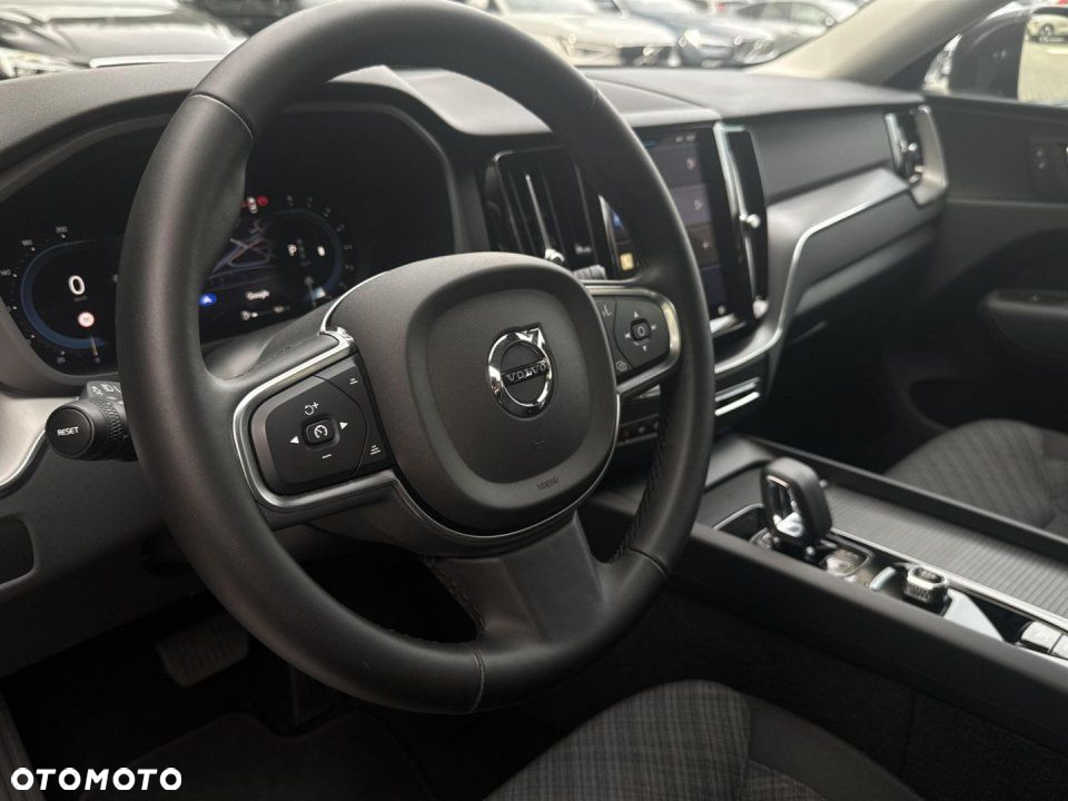 Volvo XC 60 - 30