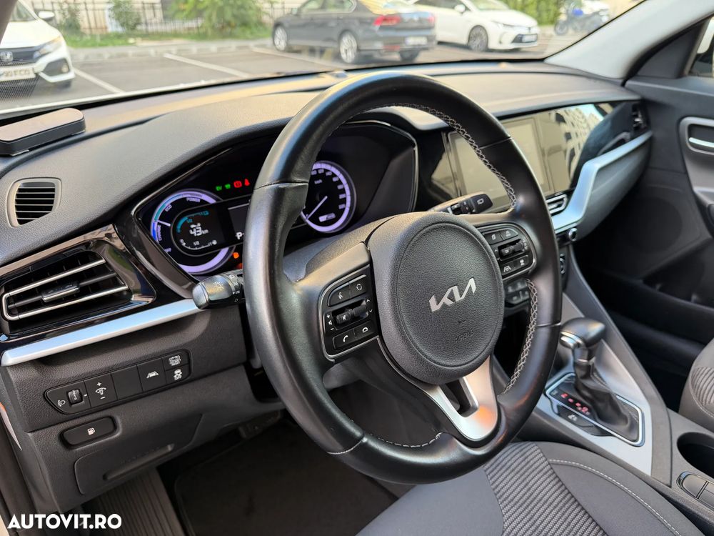 Kia Niro 1.6 GDI HEV 2WD OPF Aut. Edition 7 - 13