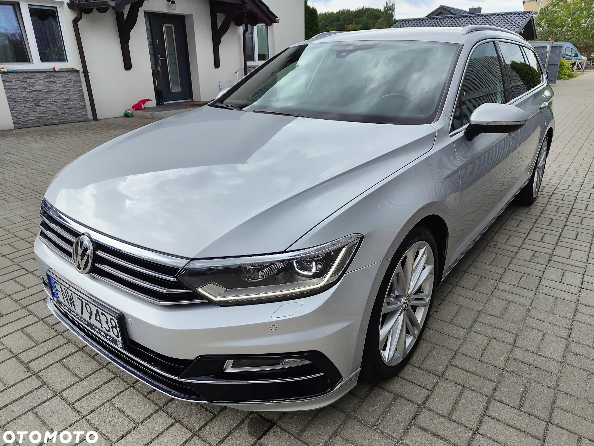 Volkswagen Passat 2.0 TDI BMT Highline - 11